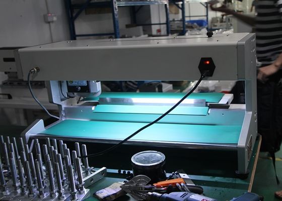 Stainless Steel PCB Depaneling Equipment 400mm Cutting Length LED Light Equipped